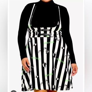 BNWT Beetlejuice Stripe Buckle Suspender Skirt Plus Size 1 Her Universe